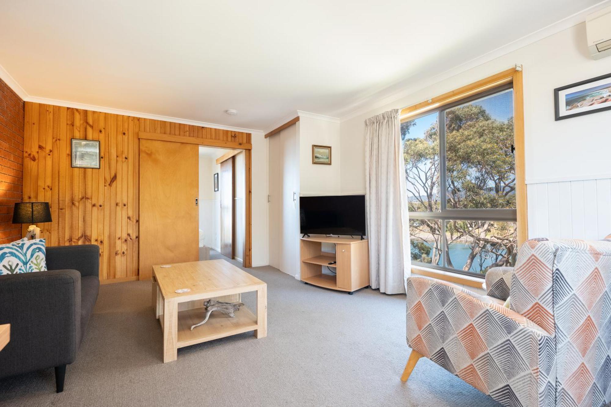 Blue Seas Holiday Villas Scamander Exterior photo